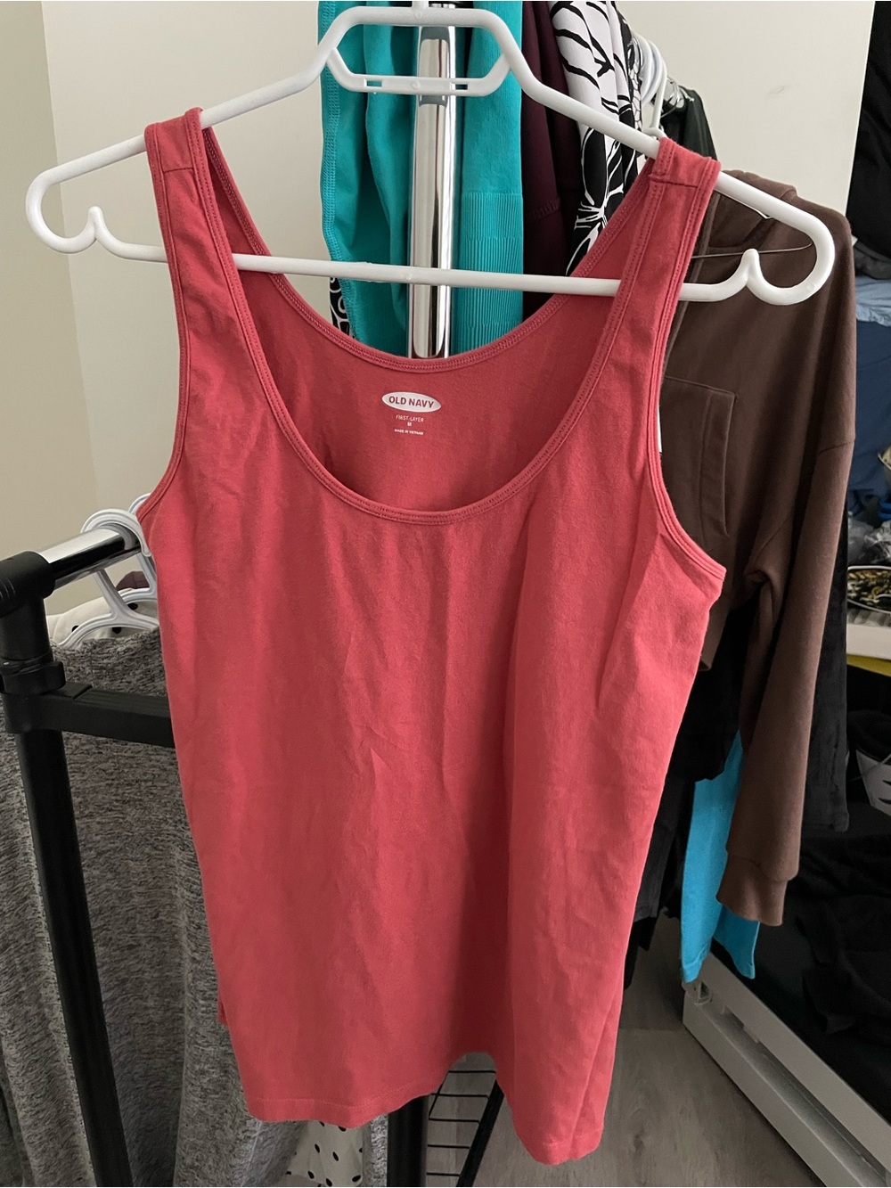 Old Navy Coral Scoop Neck Tank Top